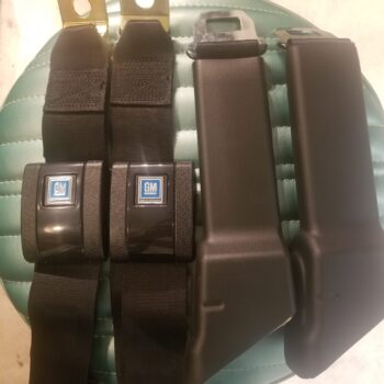 67-72 Seat belt set (black)